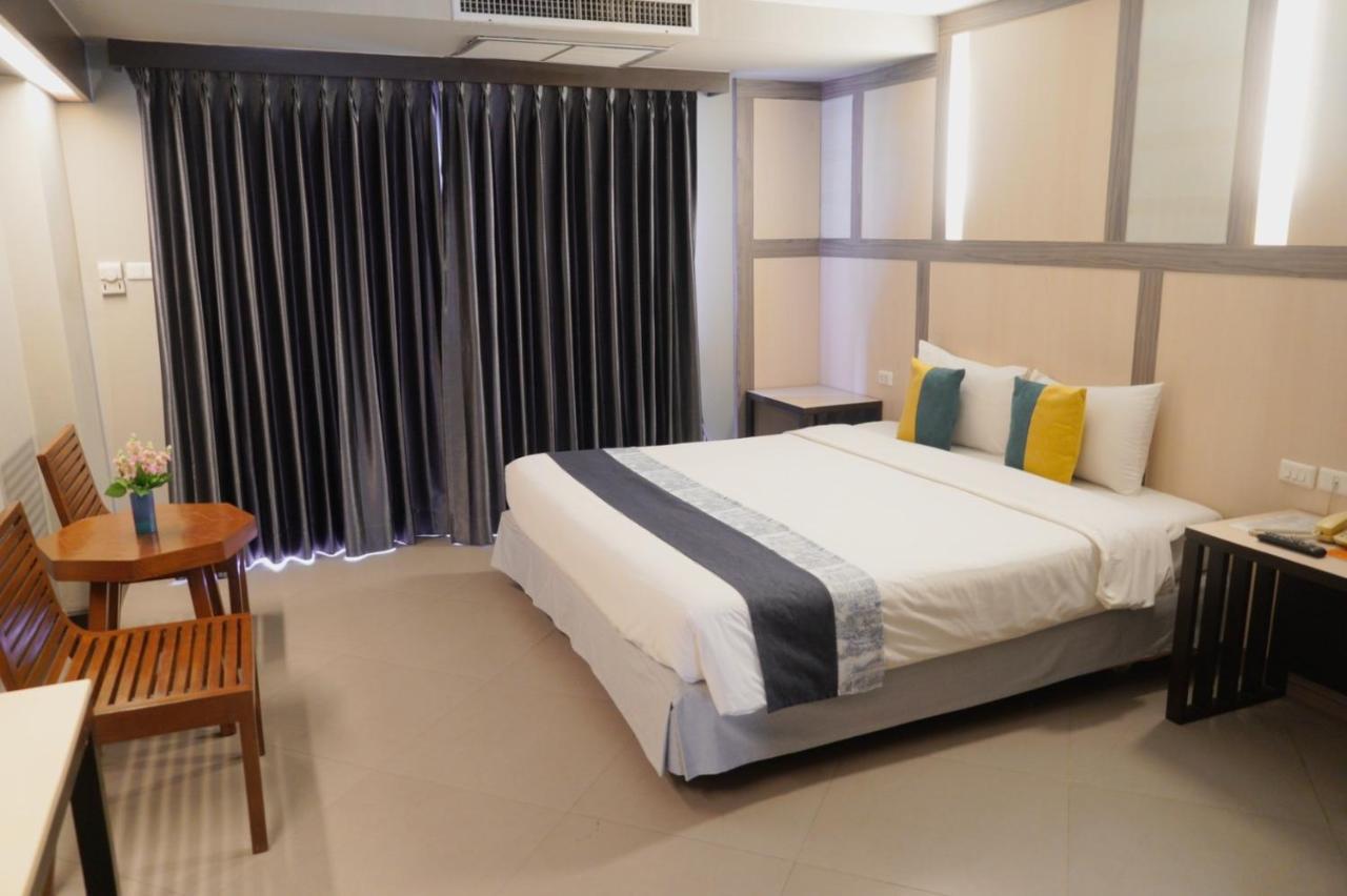 Sea Breeze Jomtien Resort Pattaya Ngoại thất bức ảnh