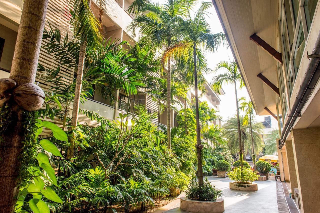 Sea Breeze Jomtien Resort Pattaya Ngoại thất bức ảnh